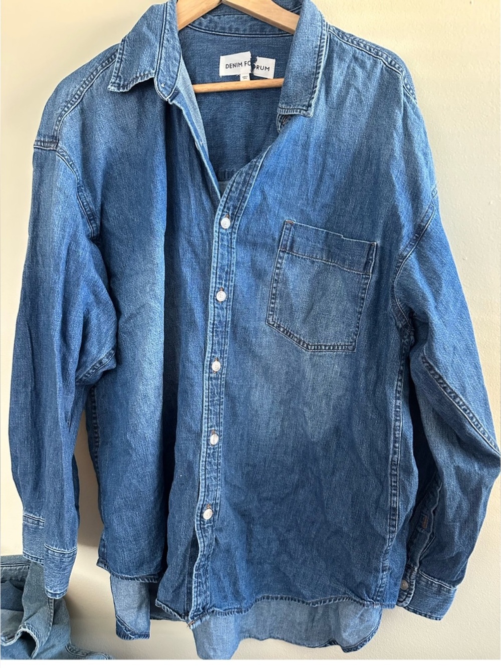 Aritzia Denim Forum The '80s Comfy Denim Shirt - Picture 3 of 4